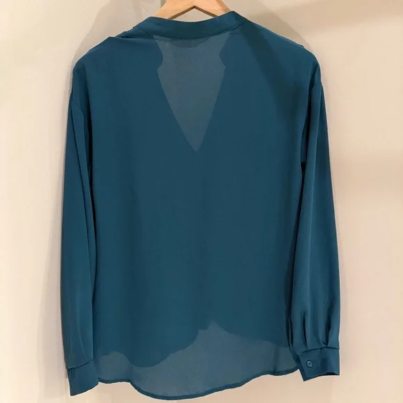 Lush Teal Long Sleeve Tie Front V-Neck Top - Size Small - Picture 2 of 4